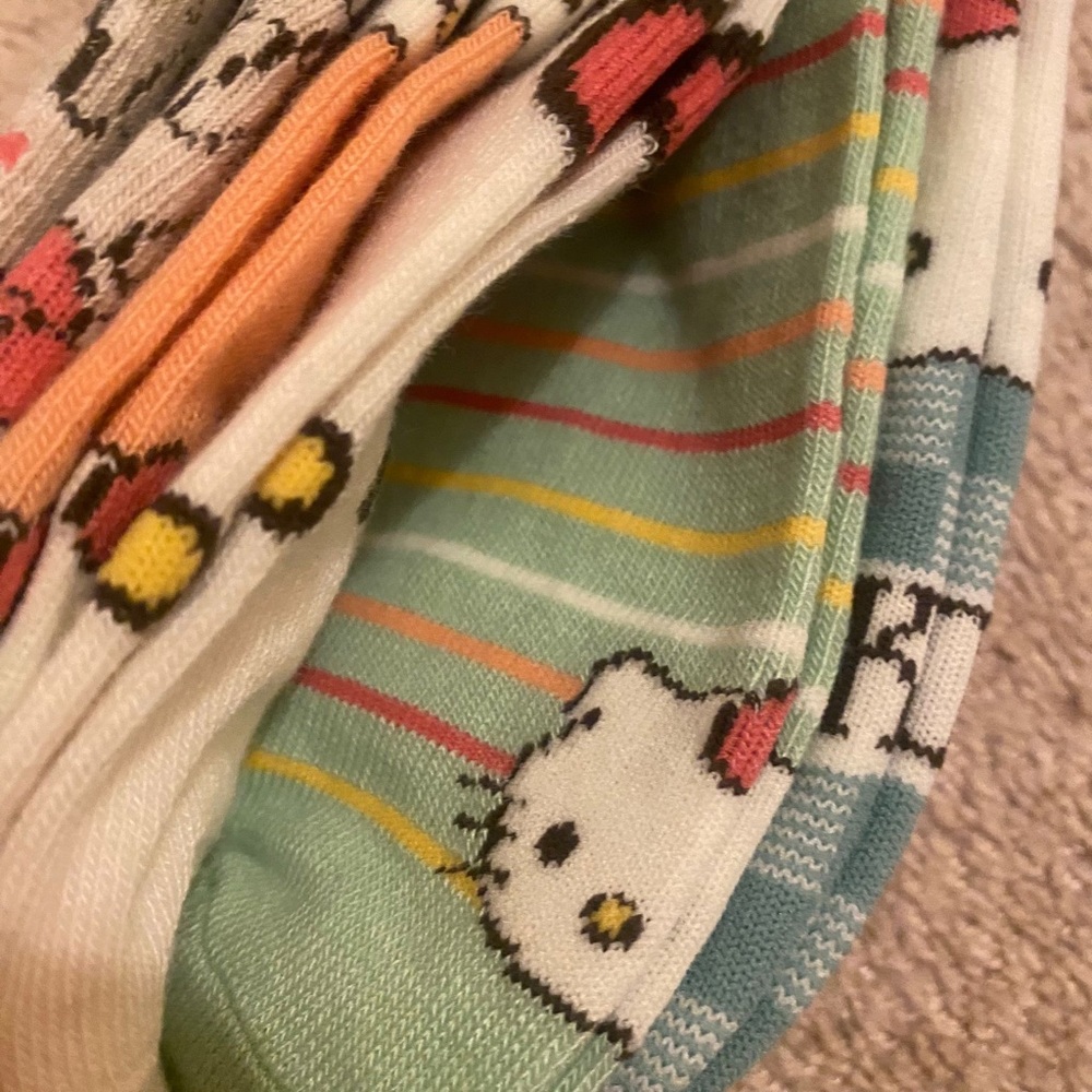 Hello kitty socks - Picture 5 of 7
